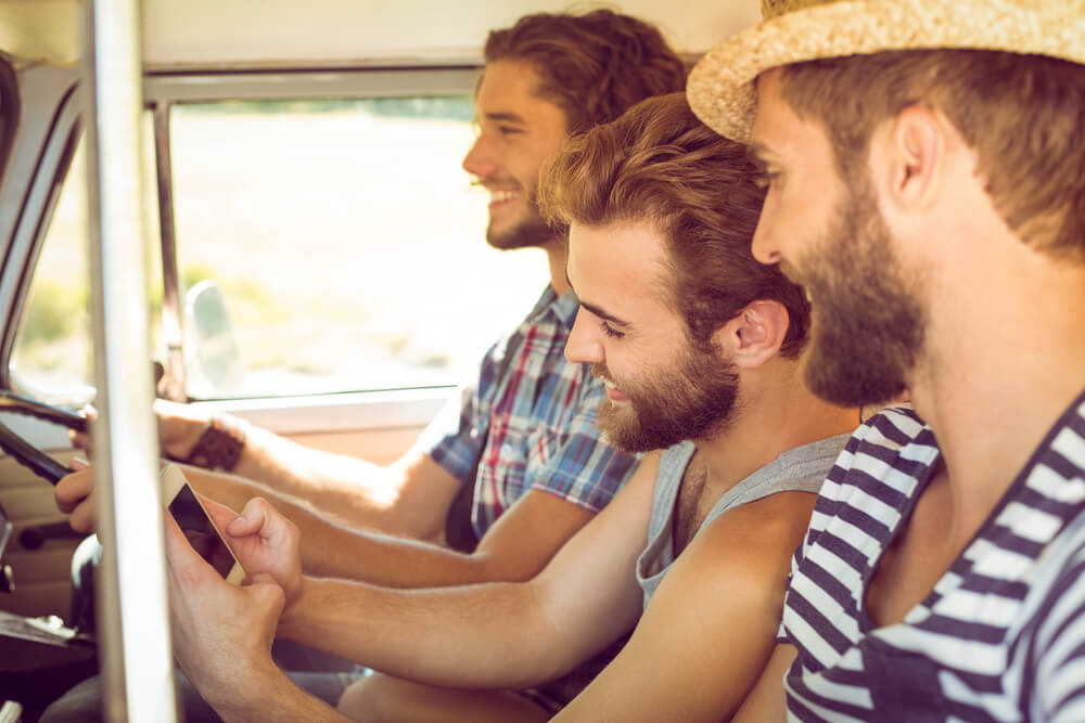 Viagem de carro: 3 dicas para garantir a segurança na estrada